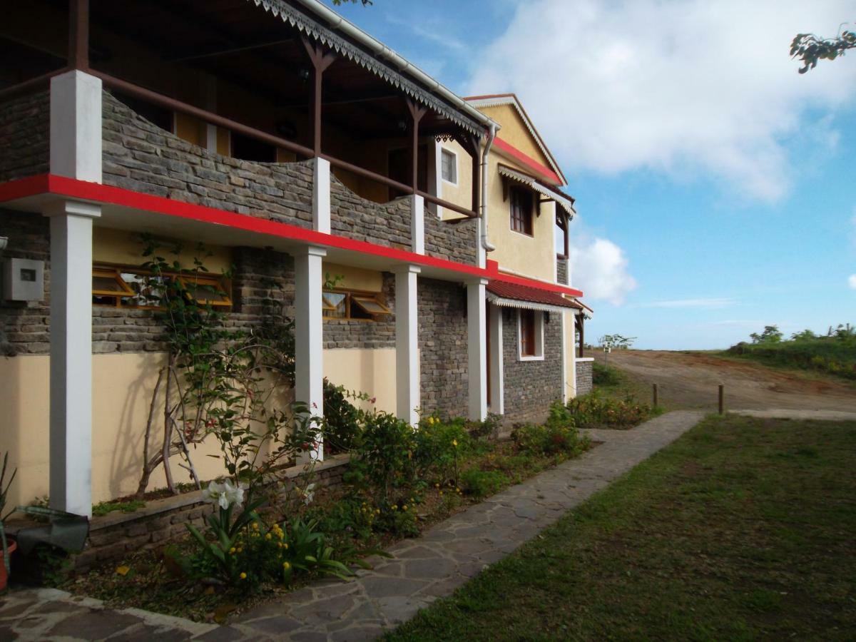 Le Tropical Chez Jeannette Bed & Breakfast Saint Gabriel ภายนอก รูปภาพ